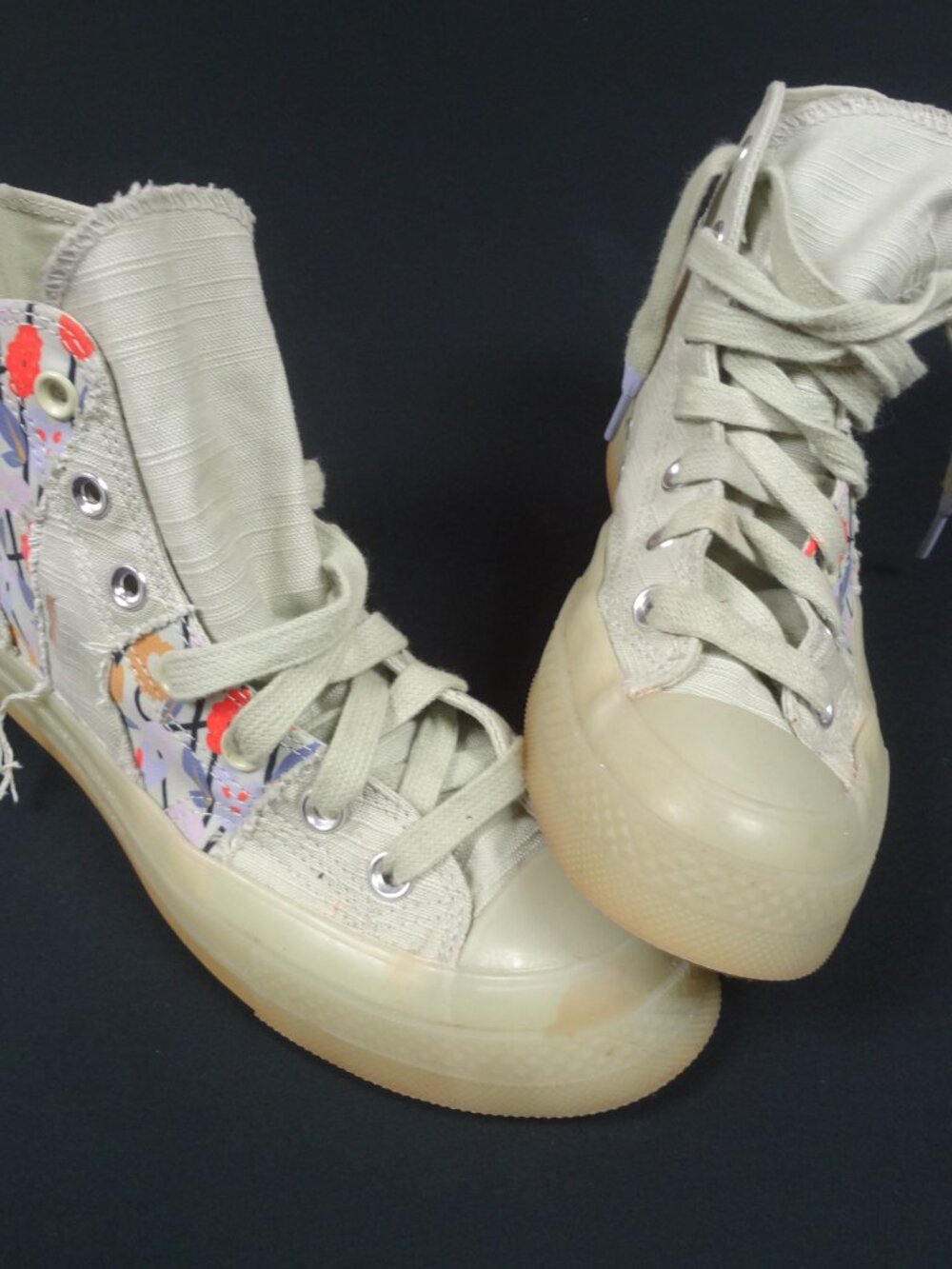 CONVERSE ALL STAR CHUCK 70 HI STRONGER TOGETHER OLIVE AURA WOMEN SNEAKERS 7.5